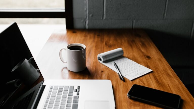 How to Start a Profitable Blog in 2026