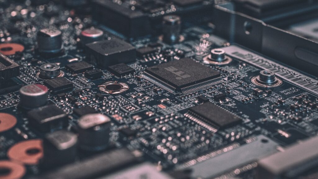 How to Use AI to Write Better Job Applications